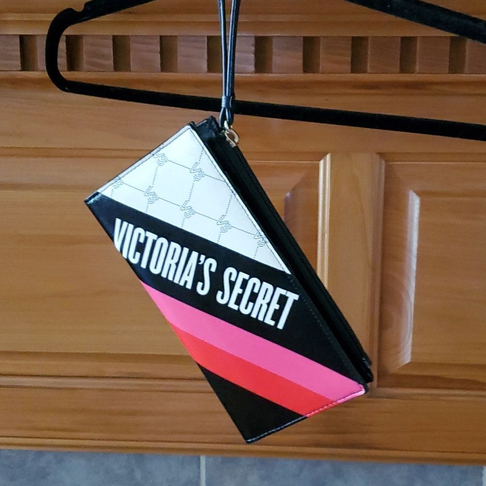 Victoria secret wristlet NWOT